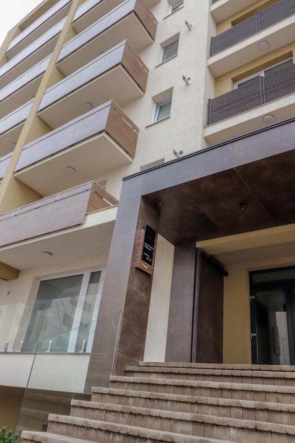 Ferienwohnung Lux Green Apartament 2 Brașov Exterior foto