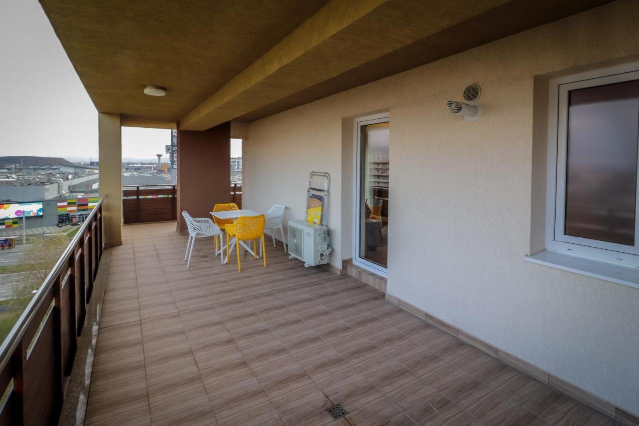 Ferienwohnung Lux Green Apartament 2 Brașov Exterior foto